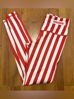 Zoozatz Wisconsin Badgers Leggings size SMALL